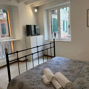 https://travi-e-grigio-studio-maddalena-genovainrelax.hotelitalianriviera.com
