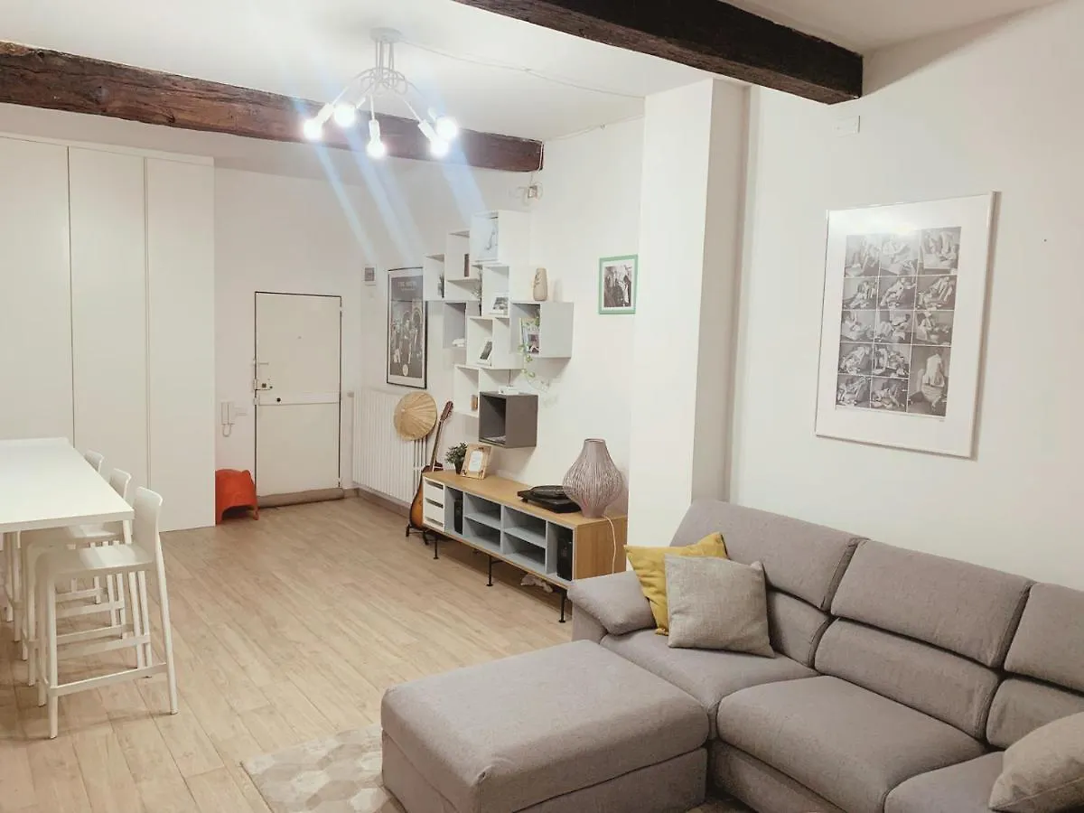 Premium Apartment In The City Center - Via Orfeo 12 contacts